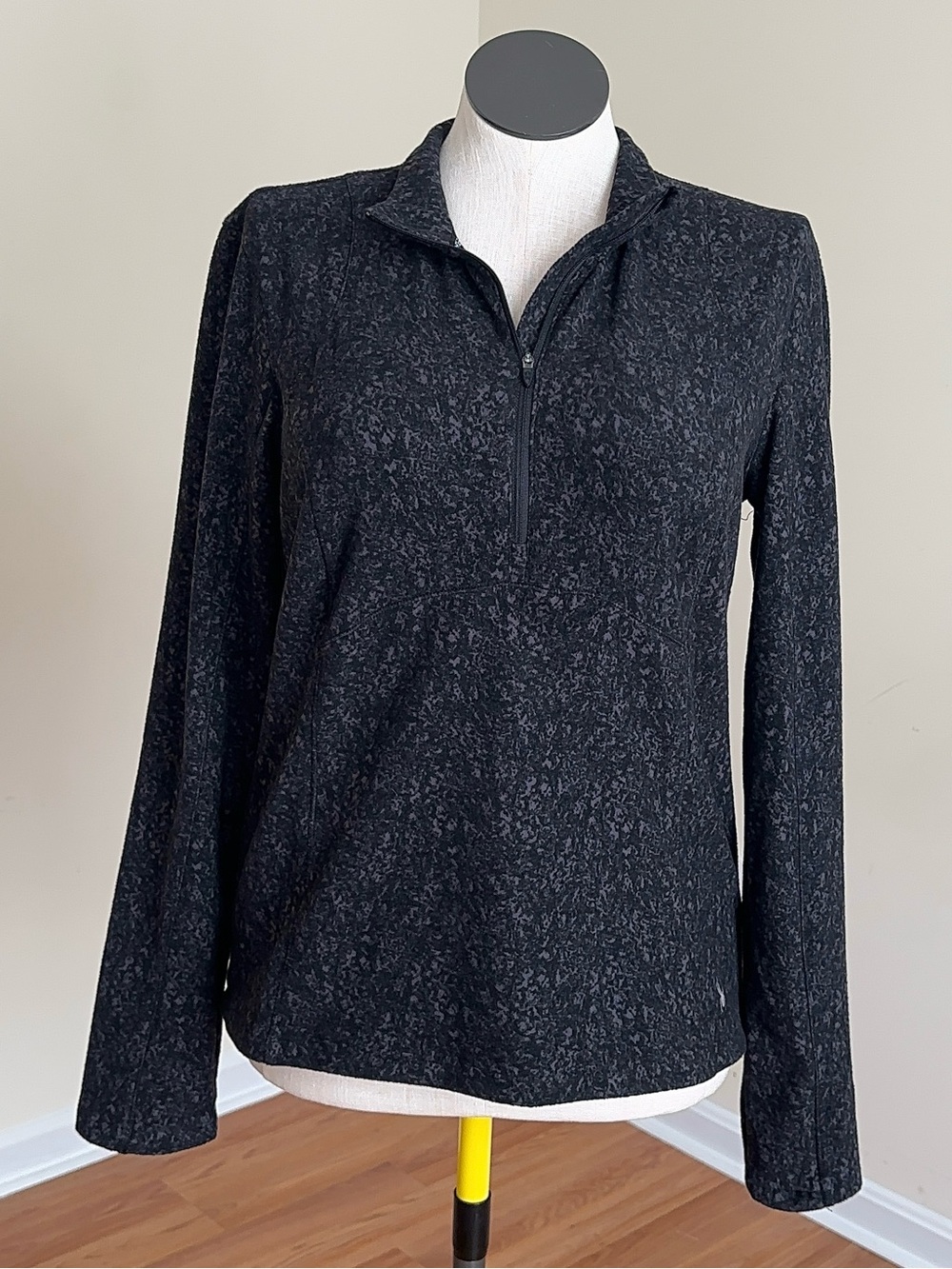 Spyder Women’s Quarter Zip Pullover Dark Gray Performance Athletic Top Sz Large